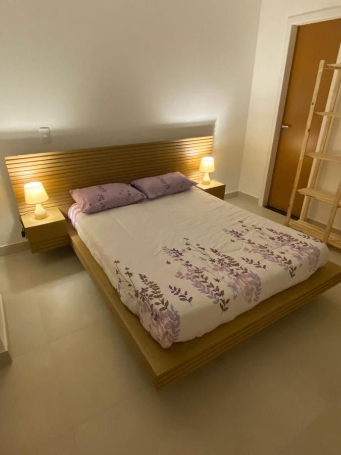 Apartamento Na Praia Do Morro- Guarapari, De Frente, Varanda Ampla, Duas Quadras Da Orla Da Praia מראה חיצוני תמונה